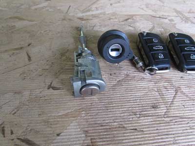 Audi TT Mk2 8J OEM Ignition Door Lock Cylinder Tumbler Set w/ Keys Fob 8E0905855C 2008 2009 2010 2011 2012 2013 2014 20152
